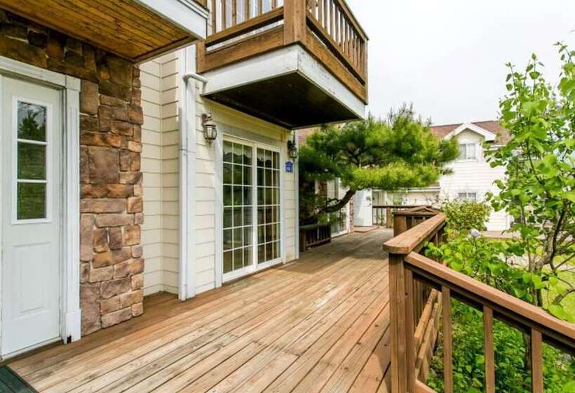 Gongju Jakeun Shimteo Pension