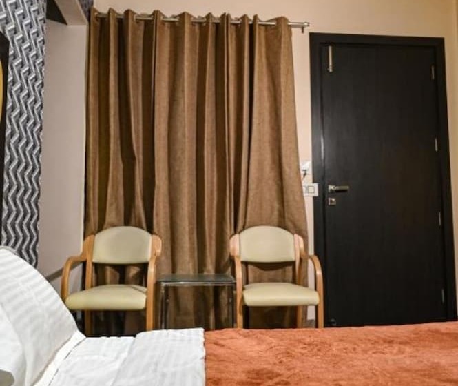 Goroomgo Shamyana Hotel Punjab