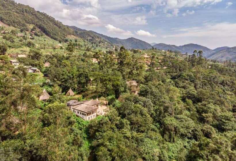 هتل Bwindi Safari Lodge