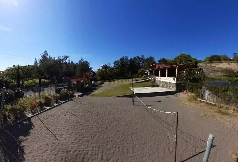 Hotelli Cabaña Madalena