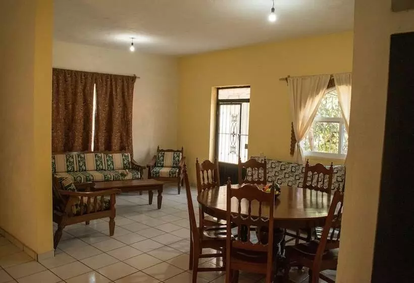 Hotelli Cabaña Madalena