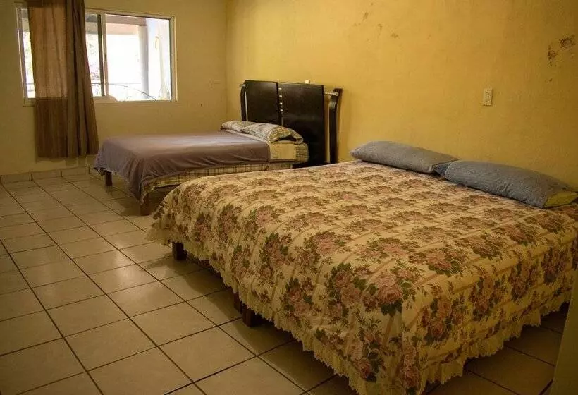 Hotelli Cabaña Madalena