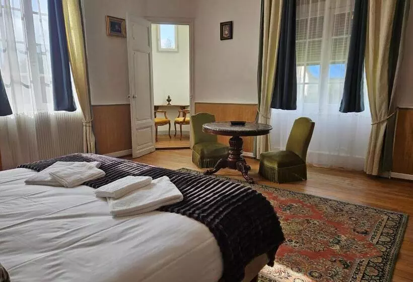 Hotelli Château De Chazelpaud