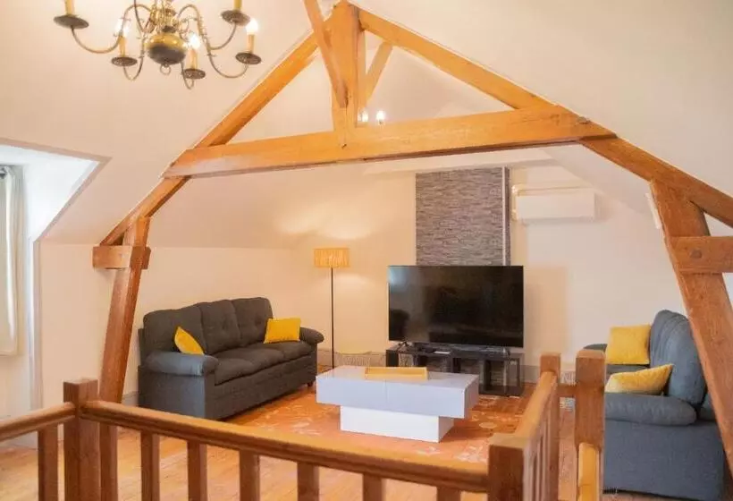 Hotelli Château De Chazelpaud