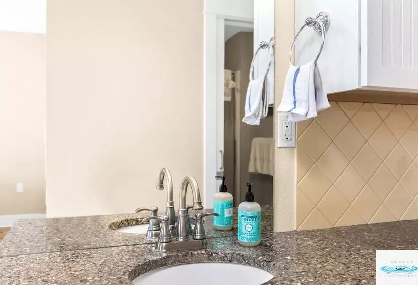 Hotelli Gold Coast Inn