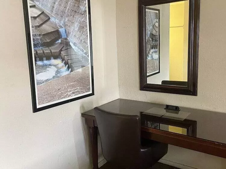 Hotelli Great Western Inn & Suites   Saginaw