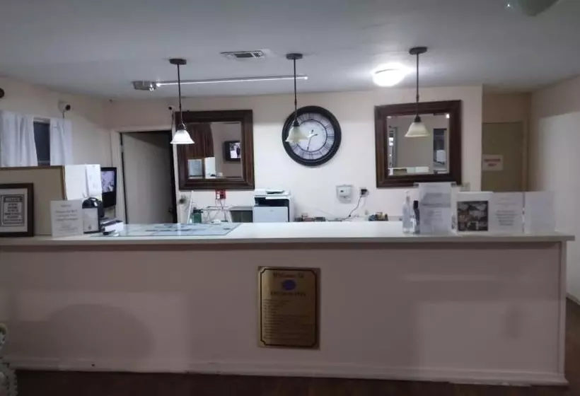 Hotelli Great Western Inn & Suites   Saginaw