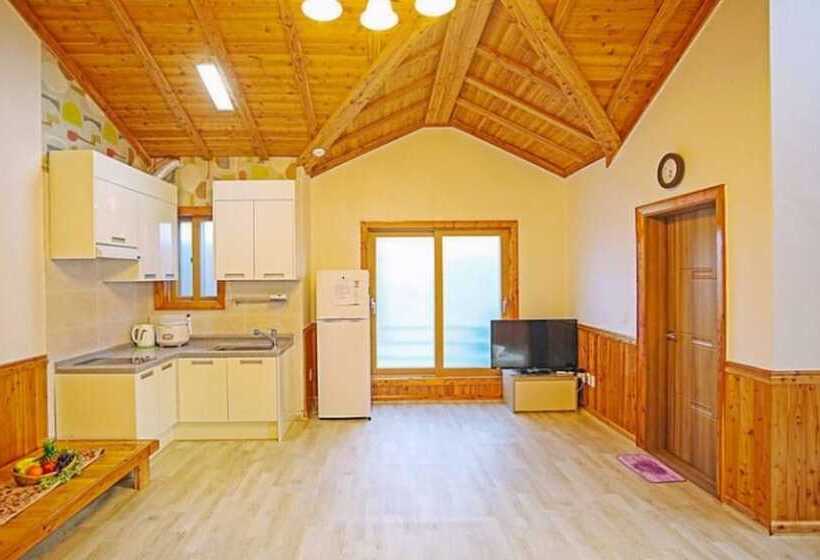 酒店 Hwayang Gyegok Domyeongsan Pension