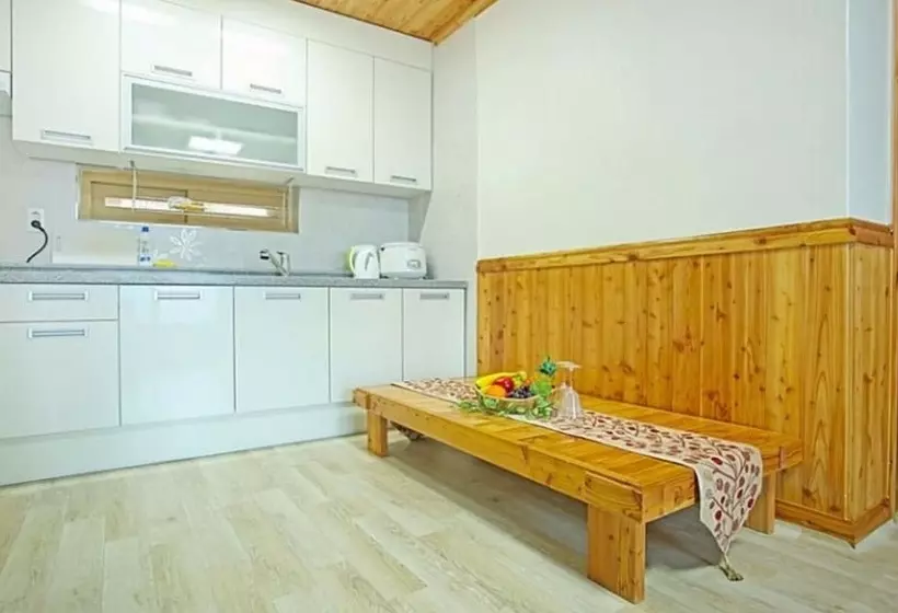 Hotelli Hwayang Gyegok Domyeongsan Pension