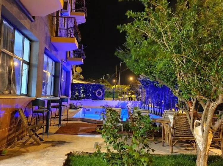 هتل La Bonita Pansiyon çeşme Adult Only