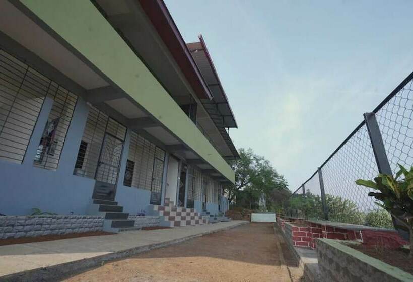 فندق Nature Nest Resort