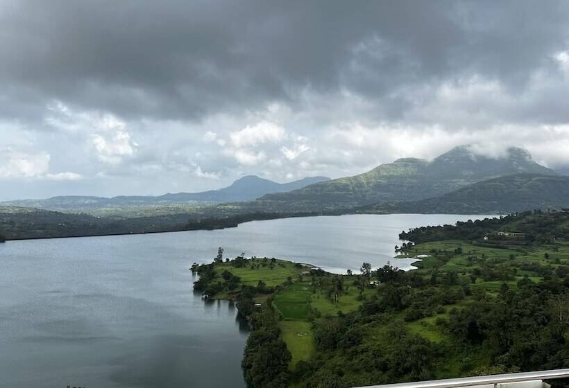 فندق Nature Nest Resort