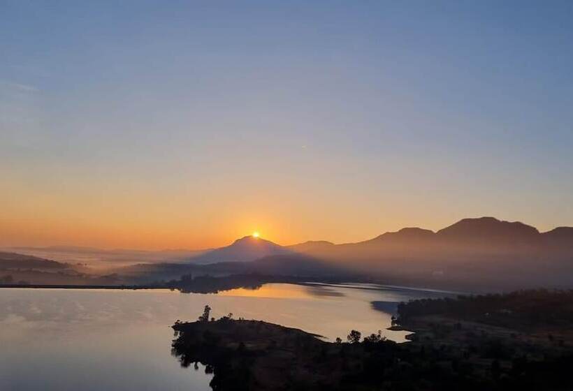 فندق Nature Nest Resort