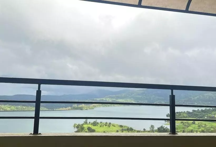 Hotelli Nature Nest Resort