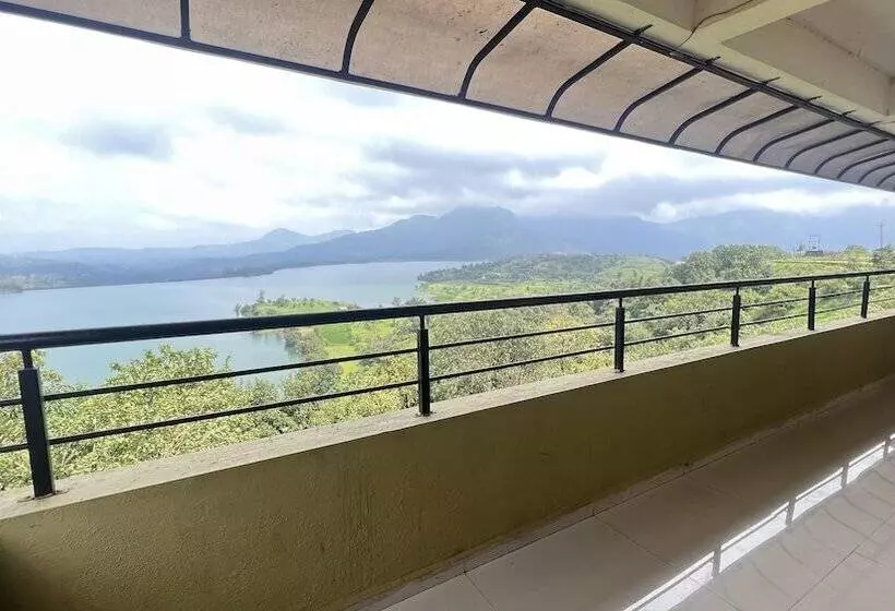 Hotelli Nature Nest Resort