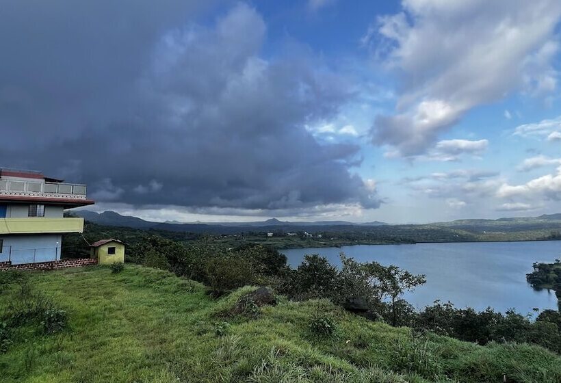 فندق Nature Nest Resort