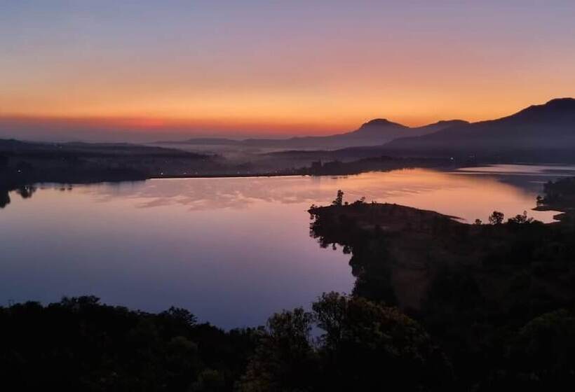 فندق Nature Nest Resort