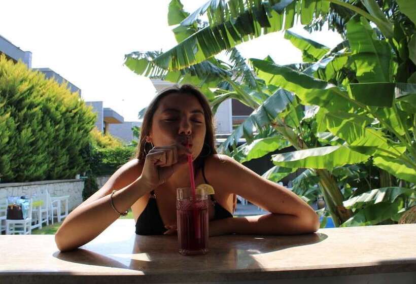 בית מלון כפרי Odabasi Su Alacati