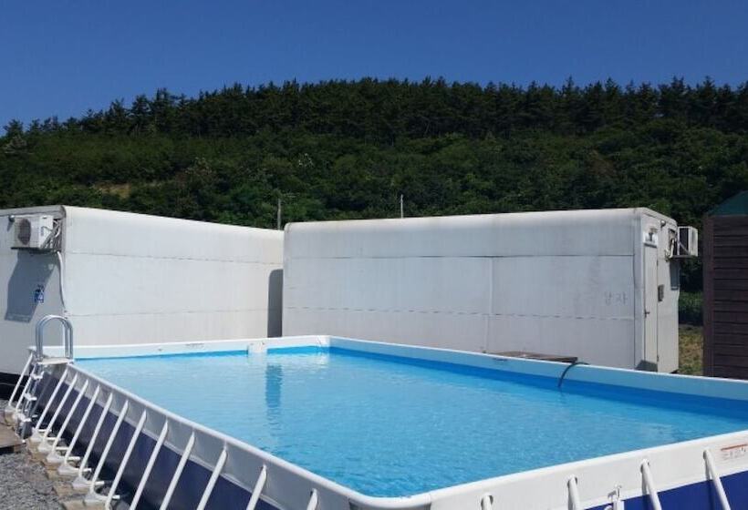 فندق Taean Mom Village Caravan Camping