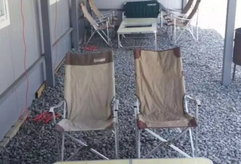 Hotelli Taean Mom Village Caravan Camping