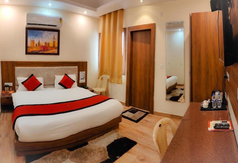 Hotel The Royal Bhumesh