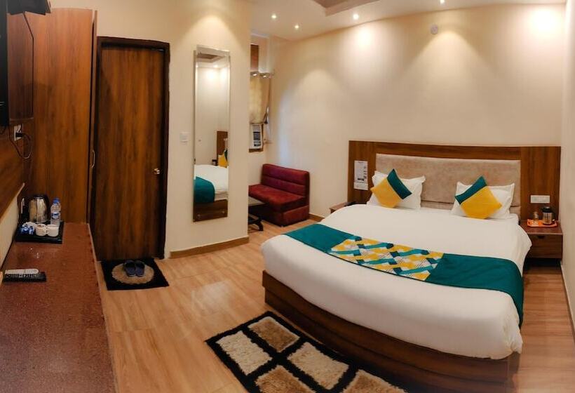 Hotel The Royal Bhumesh