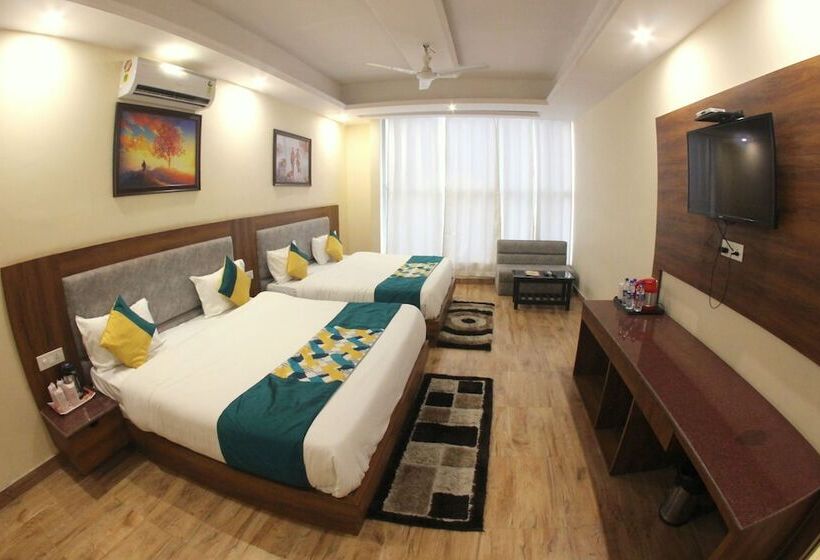 Hotel The Royal Bhumesh