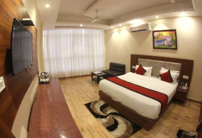 Hotel The Royal Bhumesh