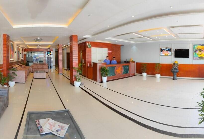 Hotel The Royal Bhumesh