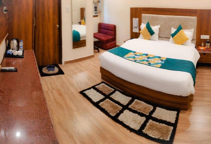 Hotel The Royal Bhumesh