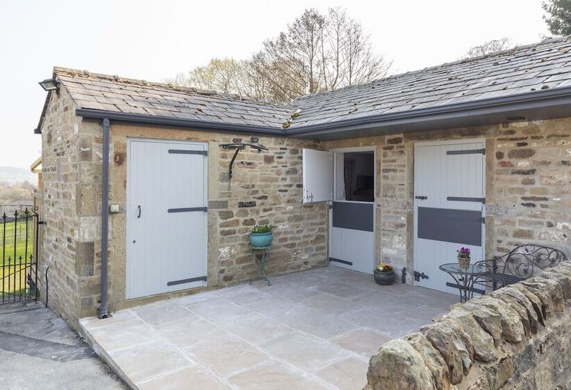 호텔 Throstle Nest Farm Lodges