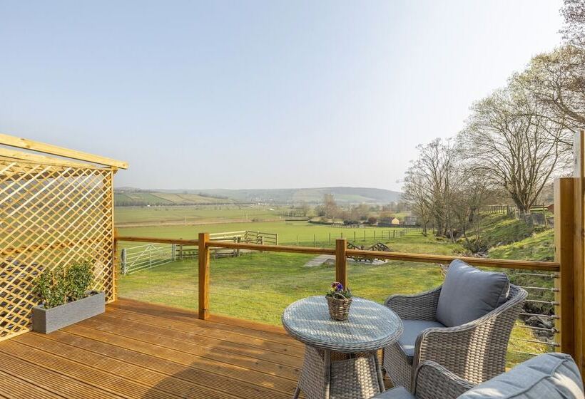 호텔 Throstle Nest Farm Lodges