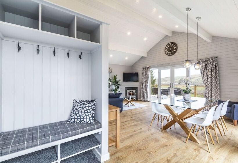 호텔 Throstle Nest Farm Lodges