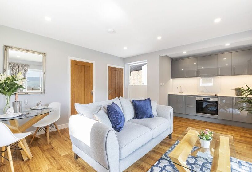 호텔 Throstle Nest Farm Lodges