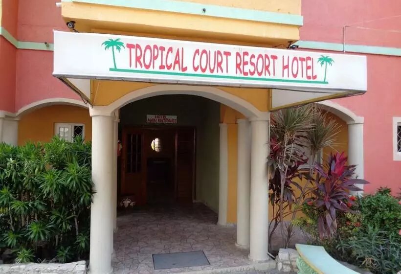 هتل Tropical Court