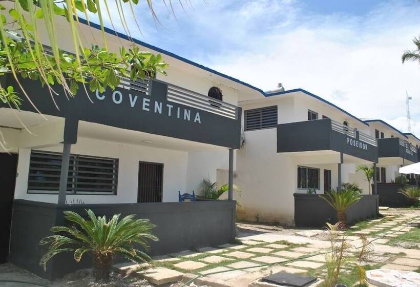 هتل Y Villas Salamar