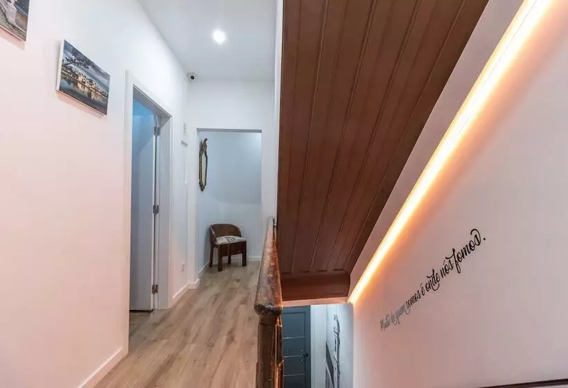 پانسیون Coimbra City Charm