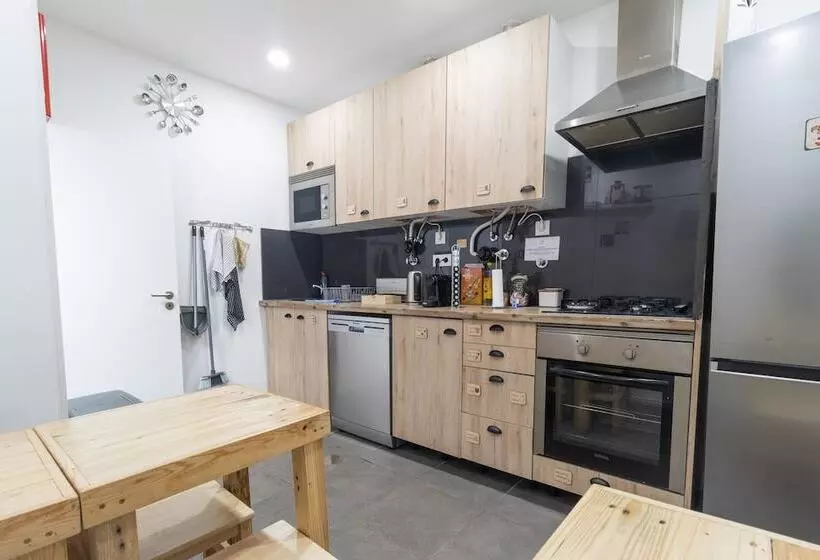 پانسیون Coimbra City Charm