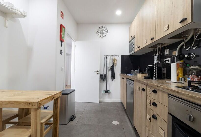 Пансион Coimbra City Charm