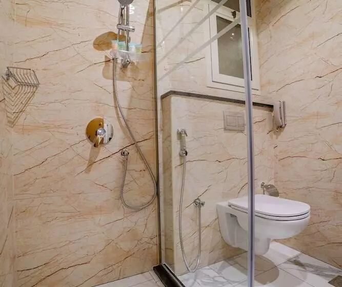 Platinum Coast Hotel Apartments