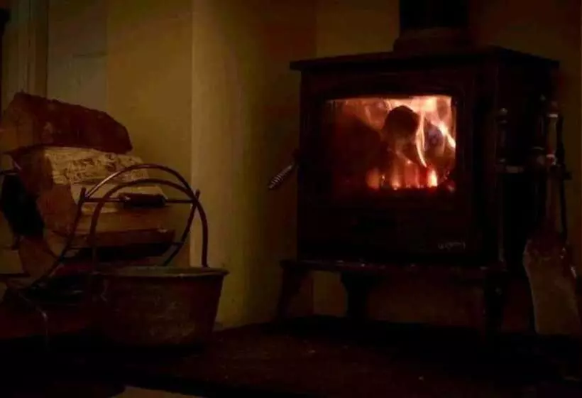 Residenssi Millstone Cottage Archiestown