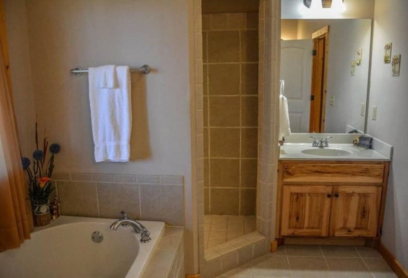 Riversong  Beautiful Cabin Located On Coosawattee River Game Room And Hot Tub