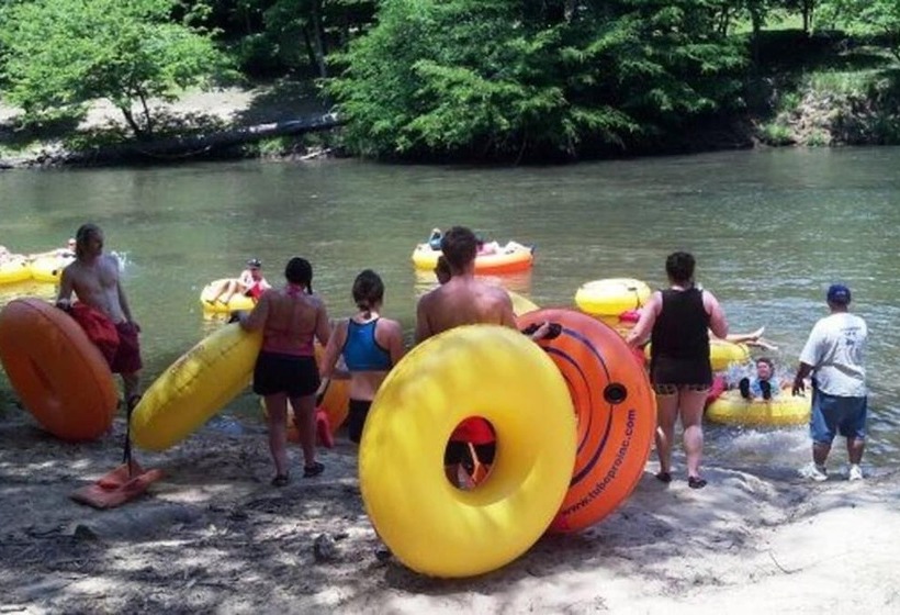 Riversong  Beautiful Cabin Located On Coosawattee River Game Room And Hot Tub