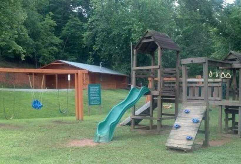 Riversong  Beautiful Cabin Located On Coosawattee River Game Room And Hot Tub