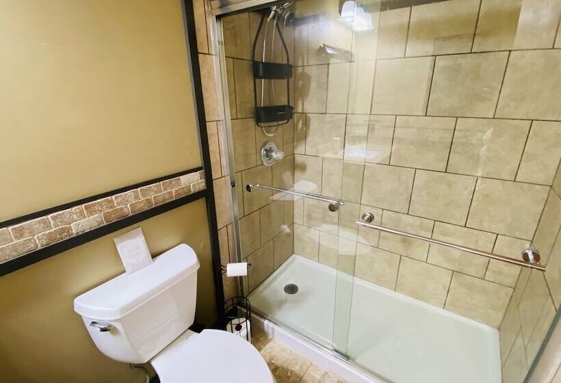 Rustling River Cabin