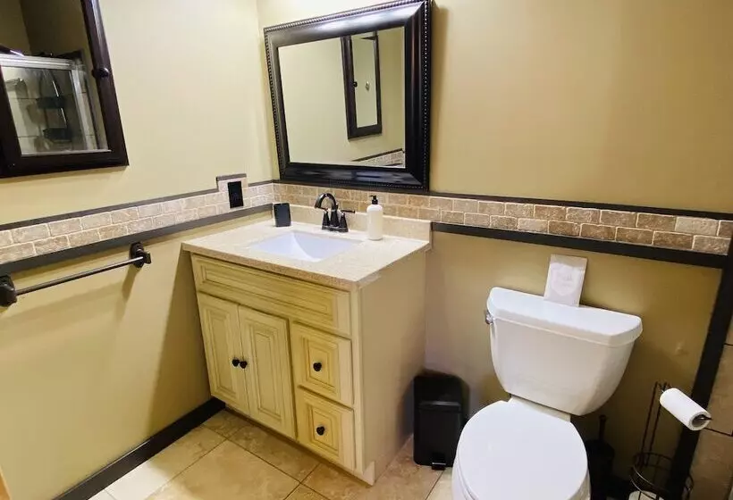 Rustling River Cabin