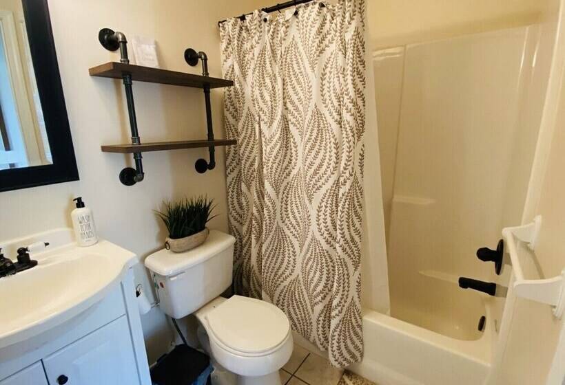 Rustling River Cabin