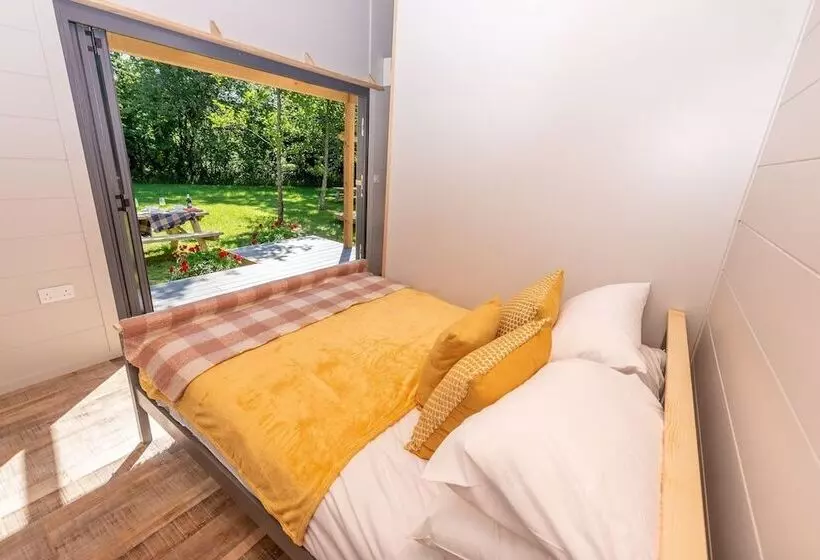 Sunset Cabins At The Oaks Woodland Retreat