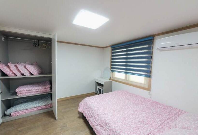 Tongyeong Se An Residence Pension