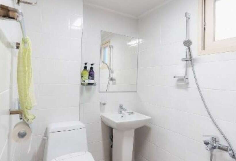 Tongyeong Se An Residence Pension